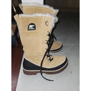 Sorel Tivoli high II boots  9